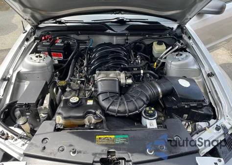 2007 Ford Mustang Gt из США, поврежденный, VIN 1ZVFT82H075200647